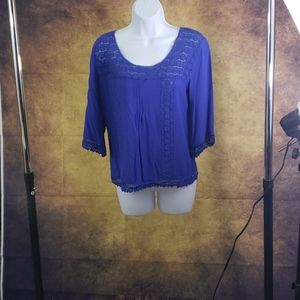 Solitaire 3/4 sleeve blue top